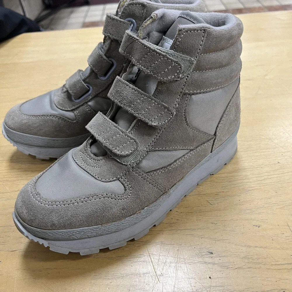 LL Bean Boots Womens 8 Gray Thinsulate Strap‎ Winter Snow Suede Leather Boots